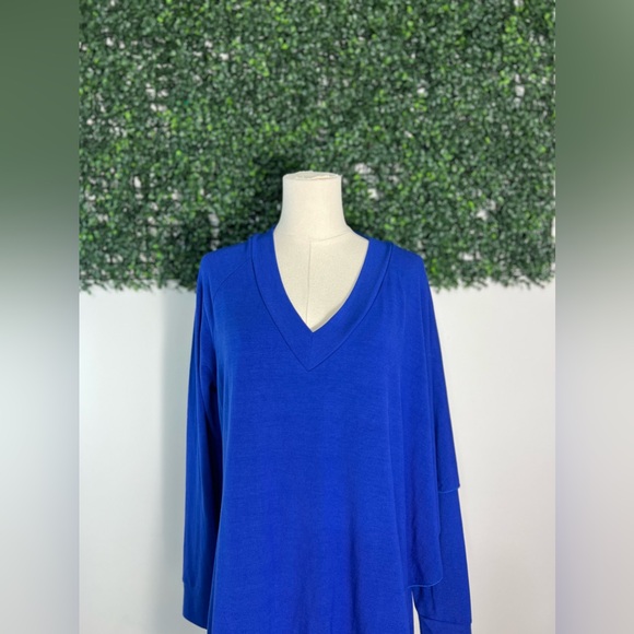 Soft Surroundings Asymmetrical Cobalt Blue Madison Cape Sweater Tunic Size M - Picture 2 of 11